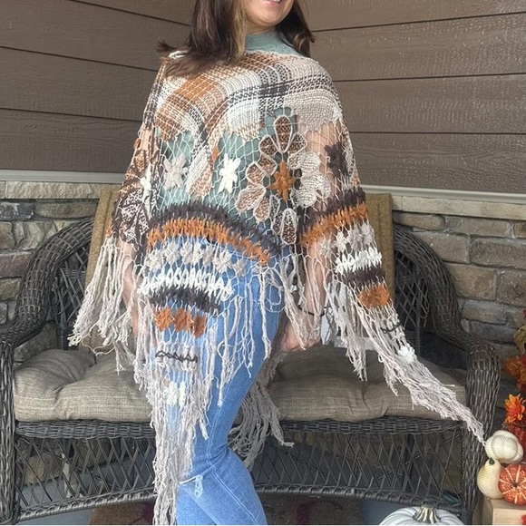 *NWOT* Handmade Cotton Tatting Poncho - Picture 1 of 1